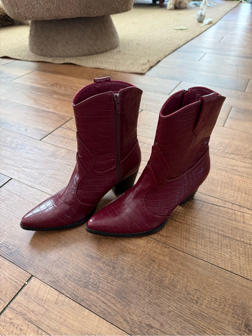 Croc-Embossed Pointed Western Ankle Boots in Burgundy Coconuts By Matisse